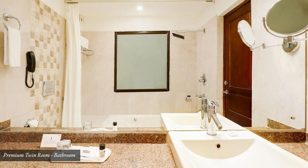 Sobralia Casino Resort & Spa Namchi Kültér fotó